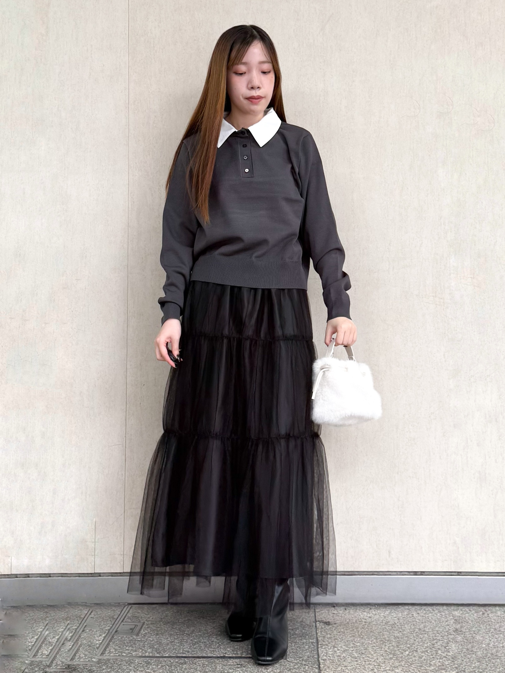 周 彩未さんの「OPAQUE.CLIP｜レース襟／シャツ襟取り外し可 2WAYニット【洗濯機OK】」を使ったコーディネート
