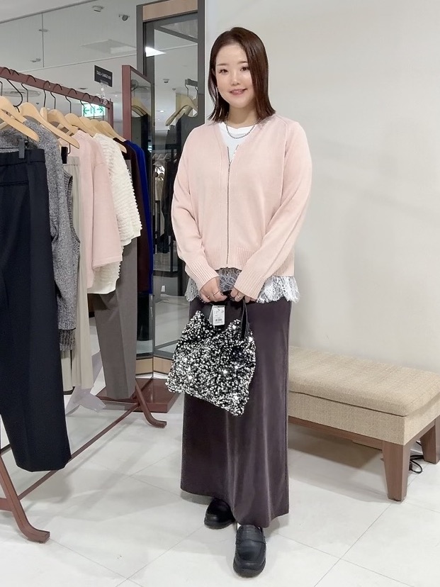 YUIさんの「UNTITLED｜【店頭人気！】杢調ジップカーディガン」を使ったコーディネート
