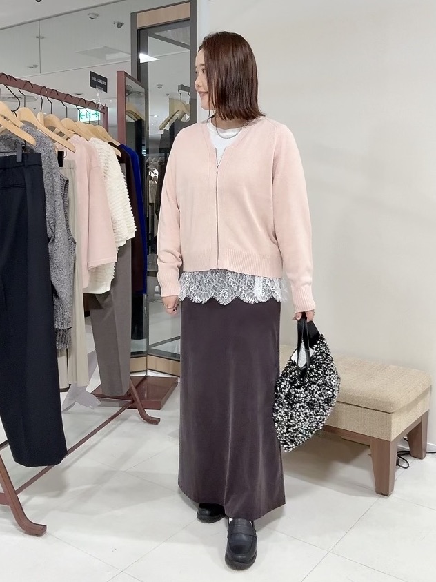 YUIさんの「UNTITLED｜【店頭人気！】杢調ジップカーディガン」を使ったコーディネート