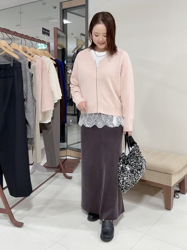 YUIさんの「UNTITLED｜【店頭人気！】杢調ジップカーディガン」を使ったコーディネート