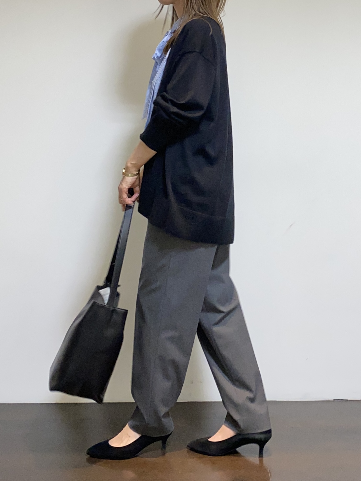 tomoさんの「UNTITLED｜【アンサンブル可/秋羽織り/通勤】シルクウールカシミヤカーディガン」を使ったコーディネート