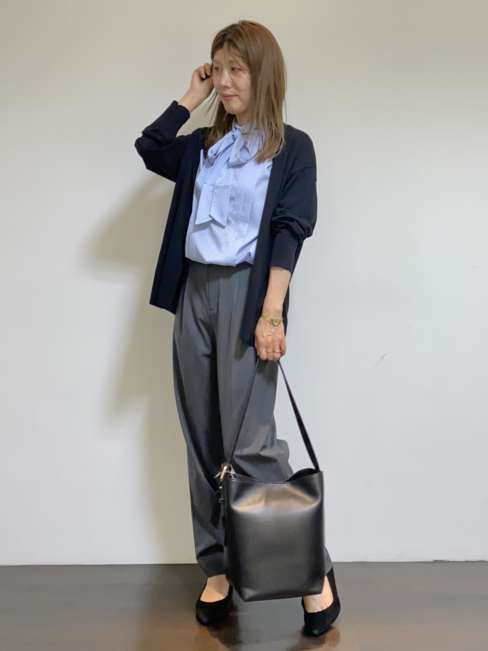 tomoさんの「UNTITLED｜【アンサンブル可/秋羽織り/通勤】シルクウールカシミヤカーディガン」を使ったコーディネート