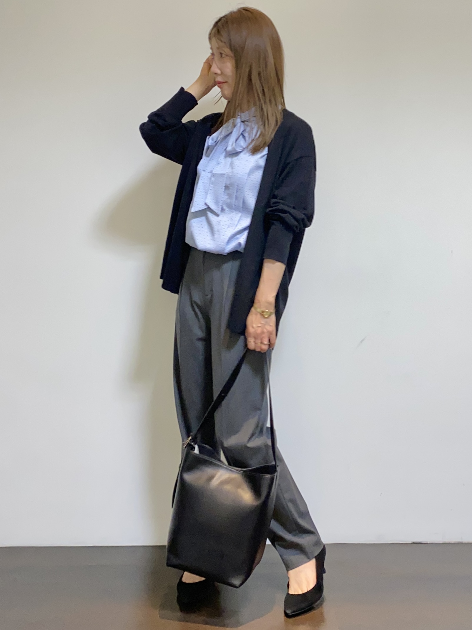 tomoさんの「UNTITLED｜【アンサンブル可/秋羽織り/通勤】シルクウールカシミヤカーディガン」を使ったコーディネート