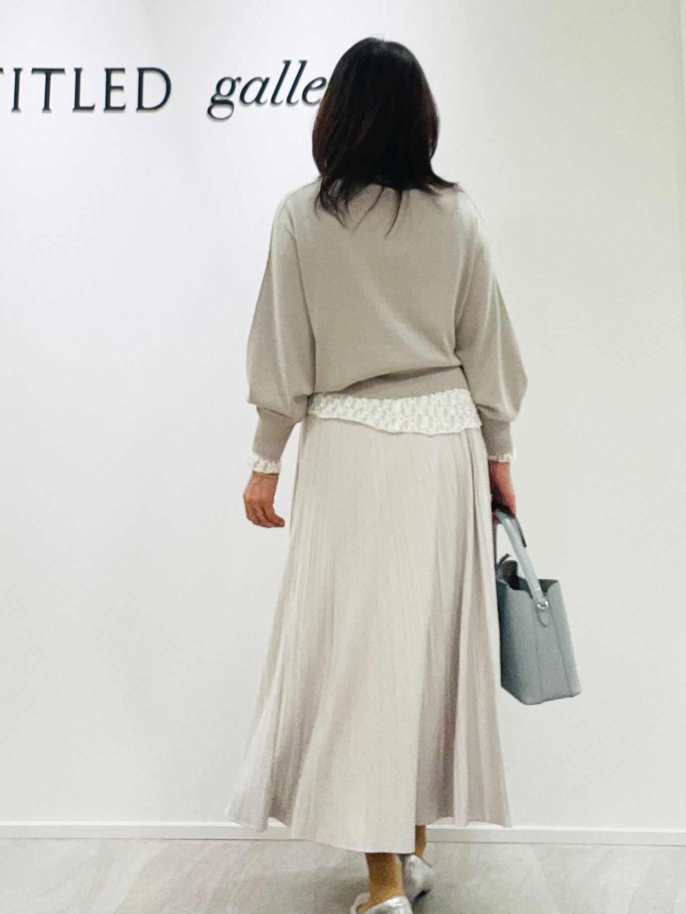めいさんの「UNTITLED｜【店頭人気！/品よくゆったり】ボリュームスリーブニットプルオーバー」を使ったコーディネート