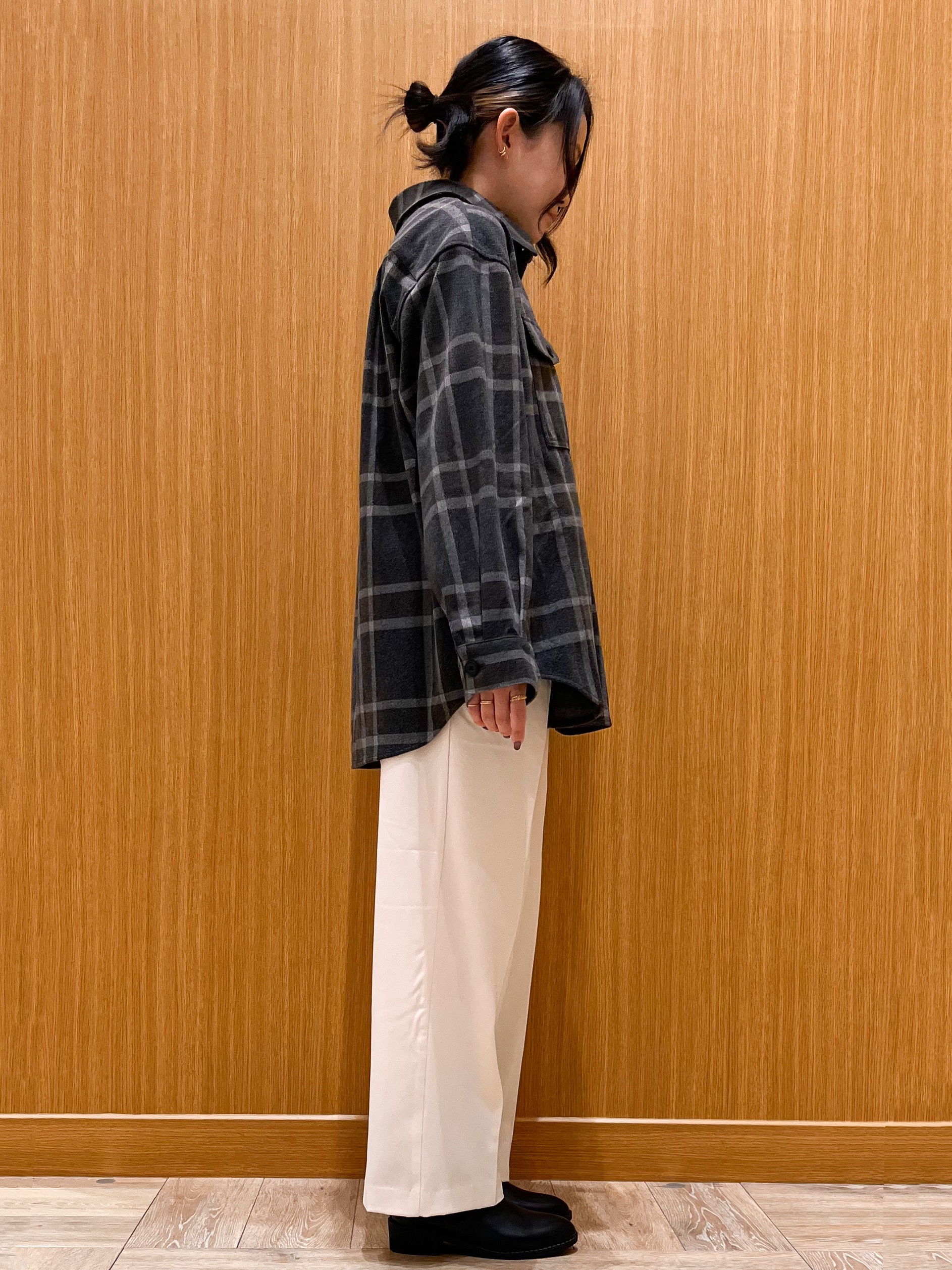 aさんの「OPAQUE.CLIP｜チェック柄ウールライクシャツジャケット【洗濯機OK】」を使ったコーディネート