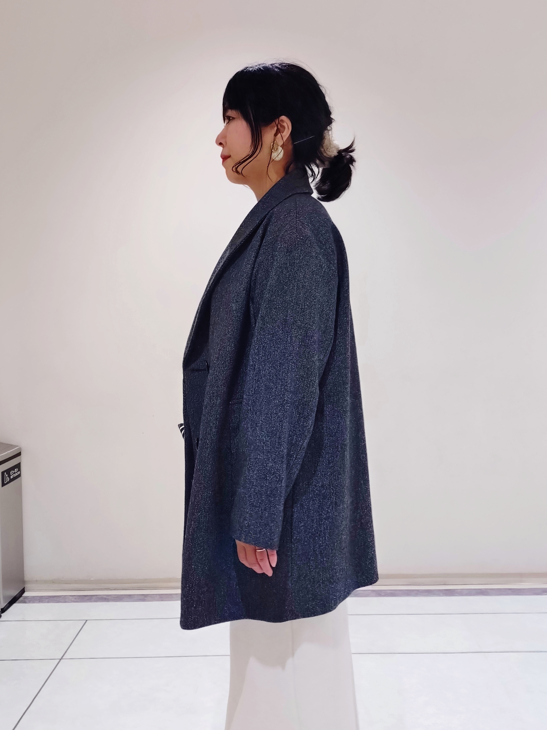 TOMOMIさんの「INDIVI｜【上品な光沢感】エクストラファインウール クルーネックニット」を使ったコーディネート