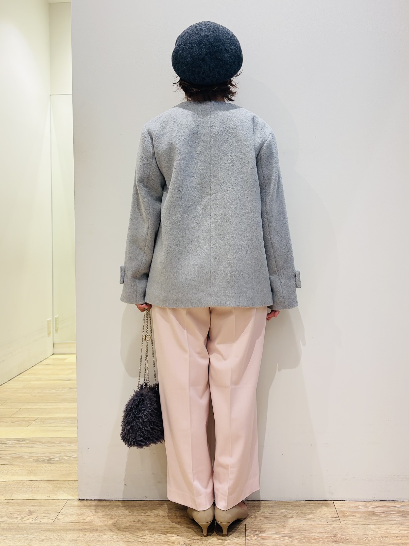 YUKOさんの「index｜カシミヤ混ウール ノーカラーミドルコート」を使ったコーディネート
