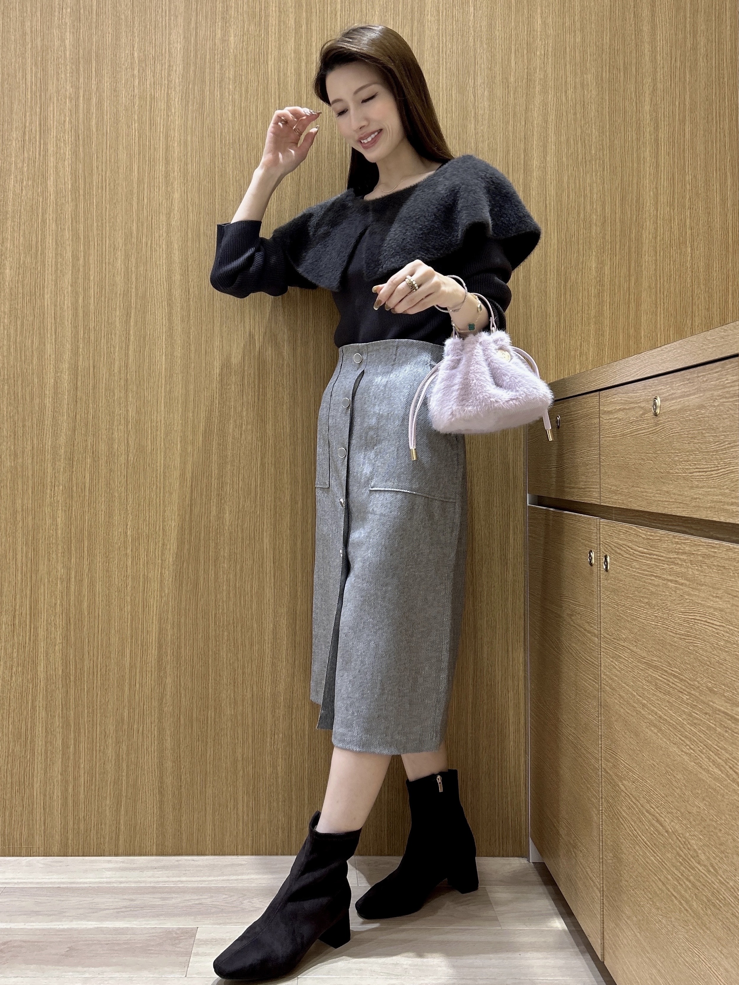 maiさんの「OPAQUE.CLIP｜フェザーケープカラーニット【洗濯機OK】」を使ったコーディネート