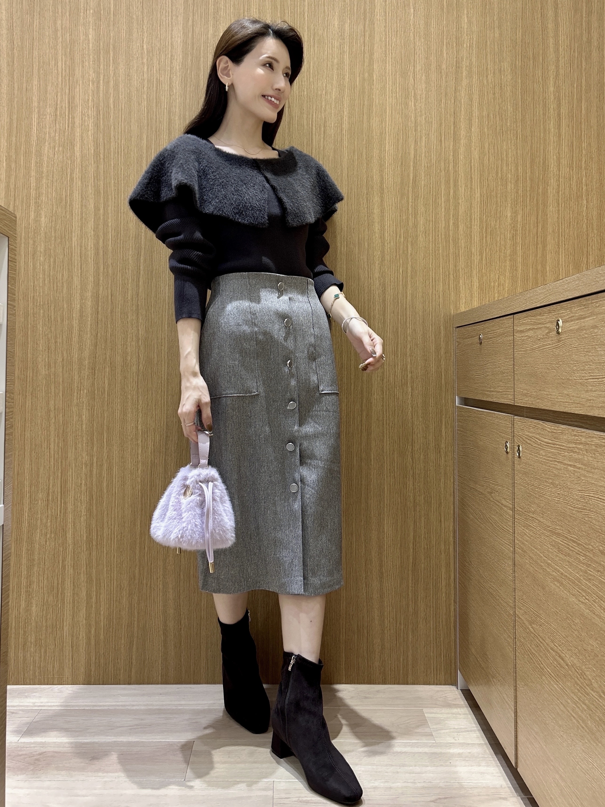 maiさんの「OPAQUE.CLIP｜フェザーケープカラーニット【洗濯機OK】」を使ったコーディネート