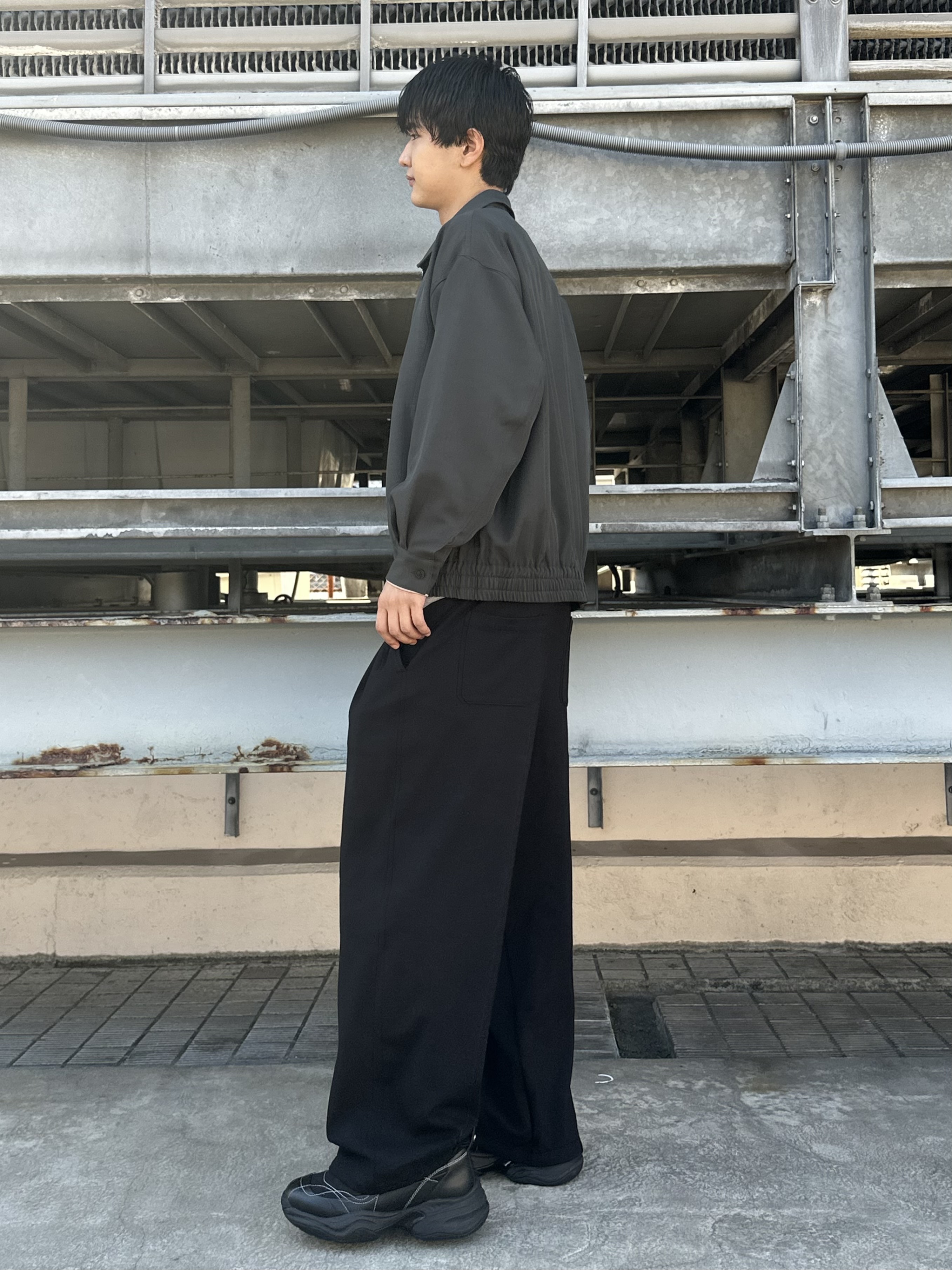 KOHEIさんの「tk.TAKEO KIKUCHI｜【セットアップ対応可】フライトショートブルゾン」を使ったコーディネート