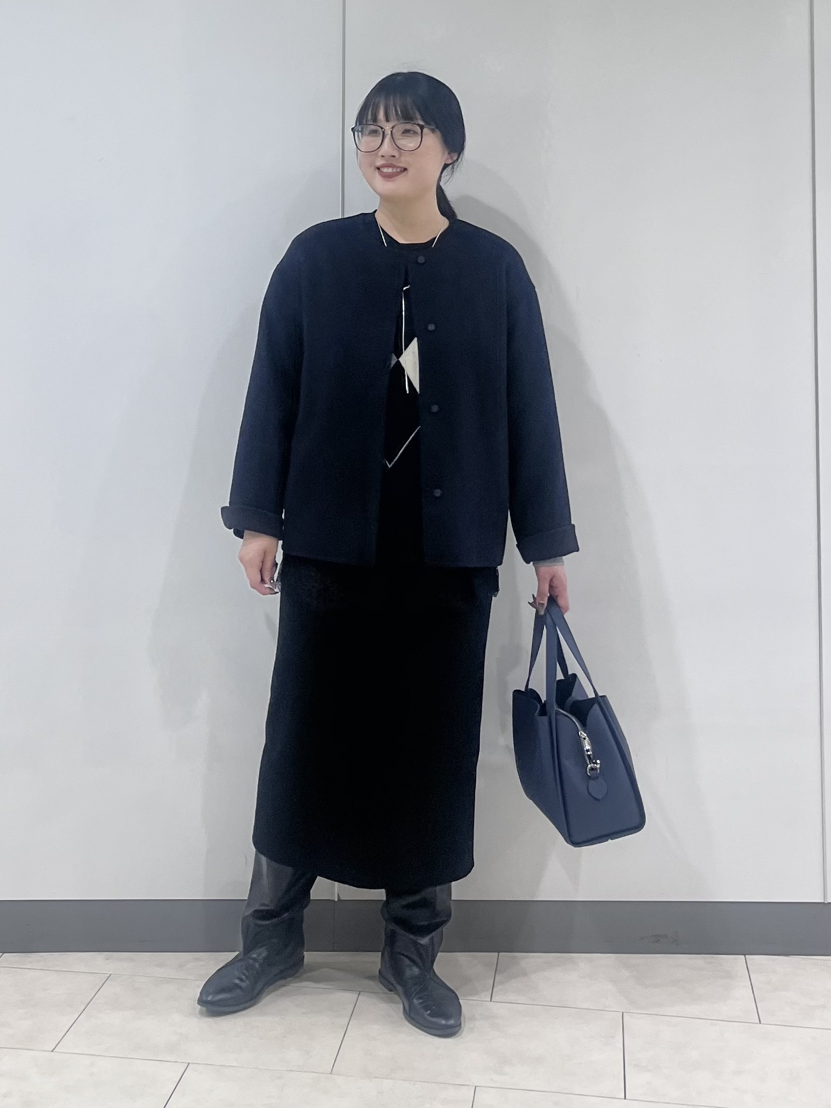 hasuさんの「INDIVI｜【ウール混／配色】ショート丈リバー丸首コート」を使ったコーディネート