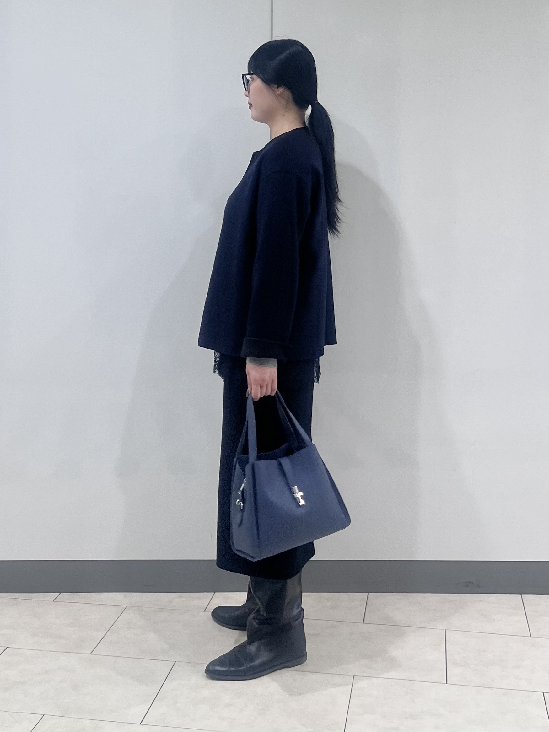 hasuさんの「INDIVI｜【ウール混／配色】ショート丈リバー丸首コート」を使ったコーディネート