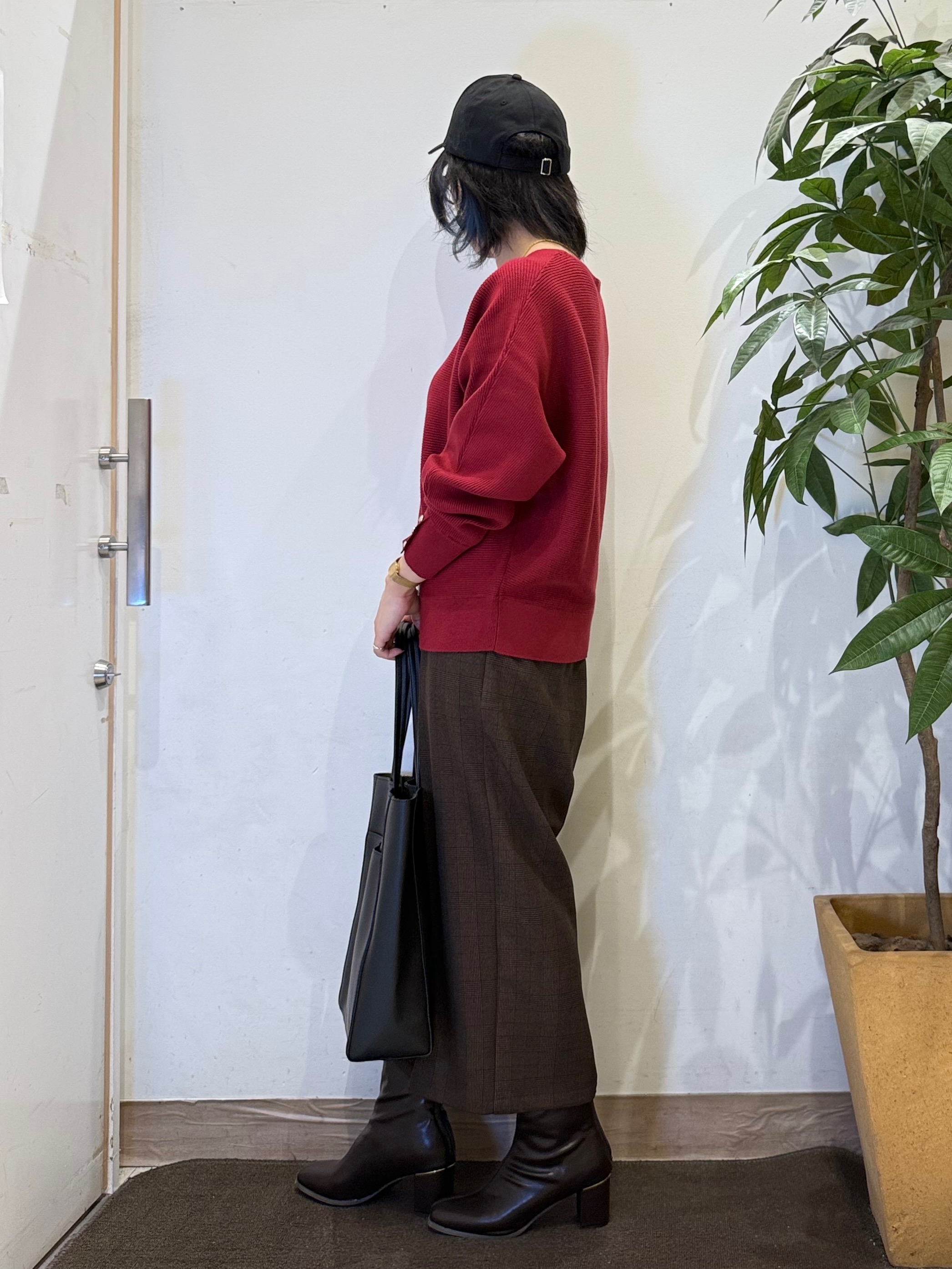 misakiさんの「SHOO･LA･RUE｜【洗濯機可/体型カバー】やわらかリブドルマンニット」を使ったコーディネート