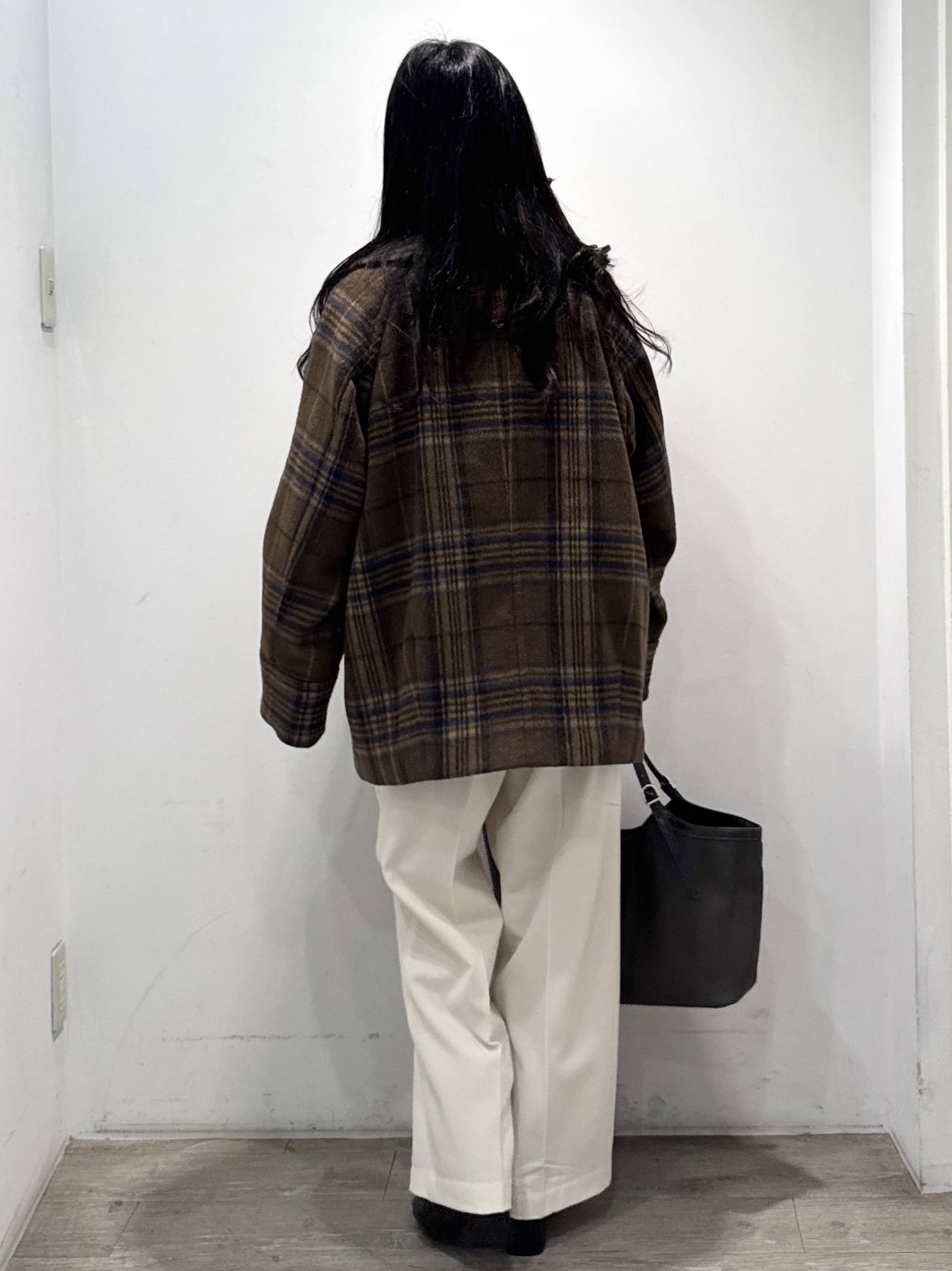 yuicciさんの「OPAQUE.CLIP｜カシミヤブレンドウール ミドルピーコート」を使ったコーディネート