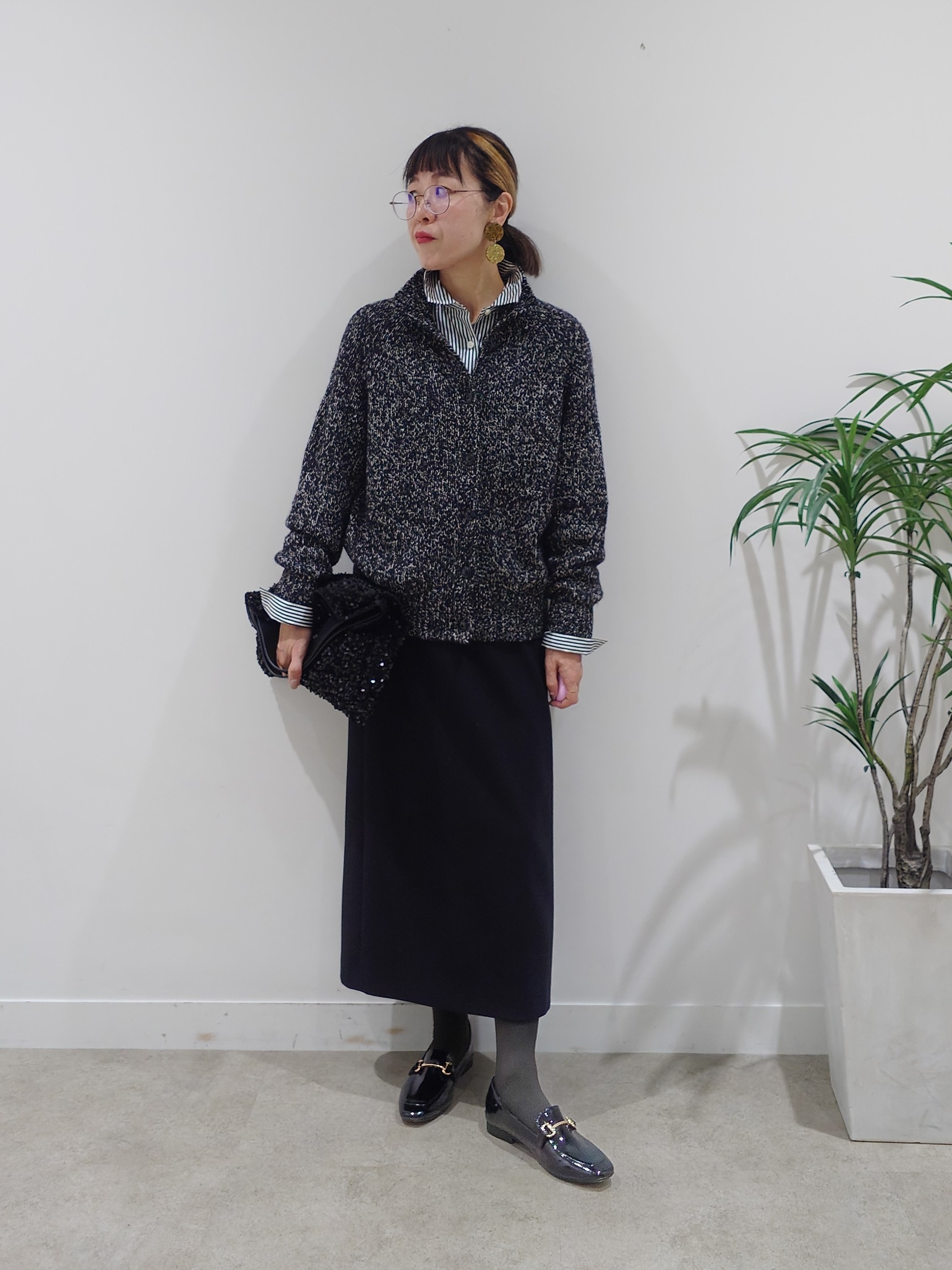 MUTSUKOさんの「UNTITLED｜前後2WAYミックスツィードニット」を使ったコーディネート