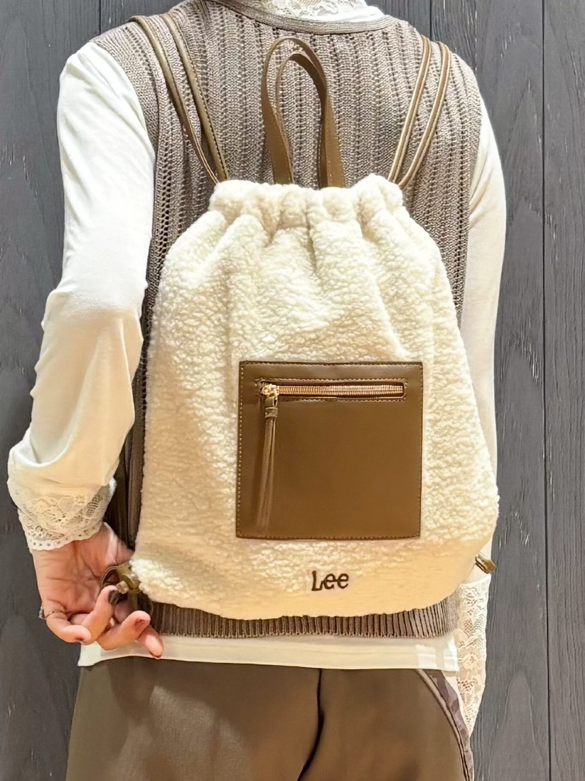 meiさんの「SHOO･LA･RUE｜【2点セット/洗濯機可/S-LL】時短でコーデ決まる 透かし編みニットベスト＋5分袖シャツ」を使ったコーディネート
