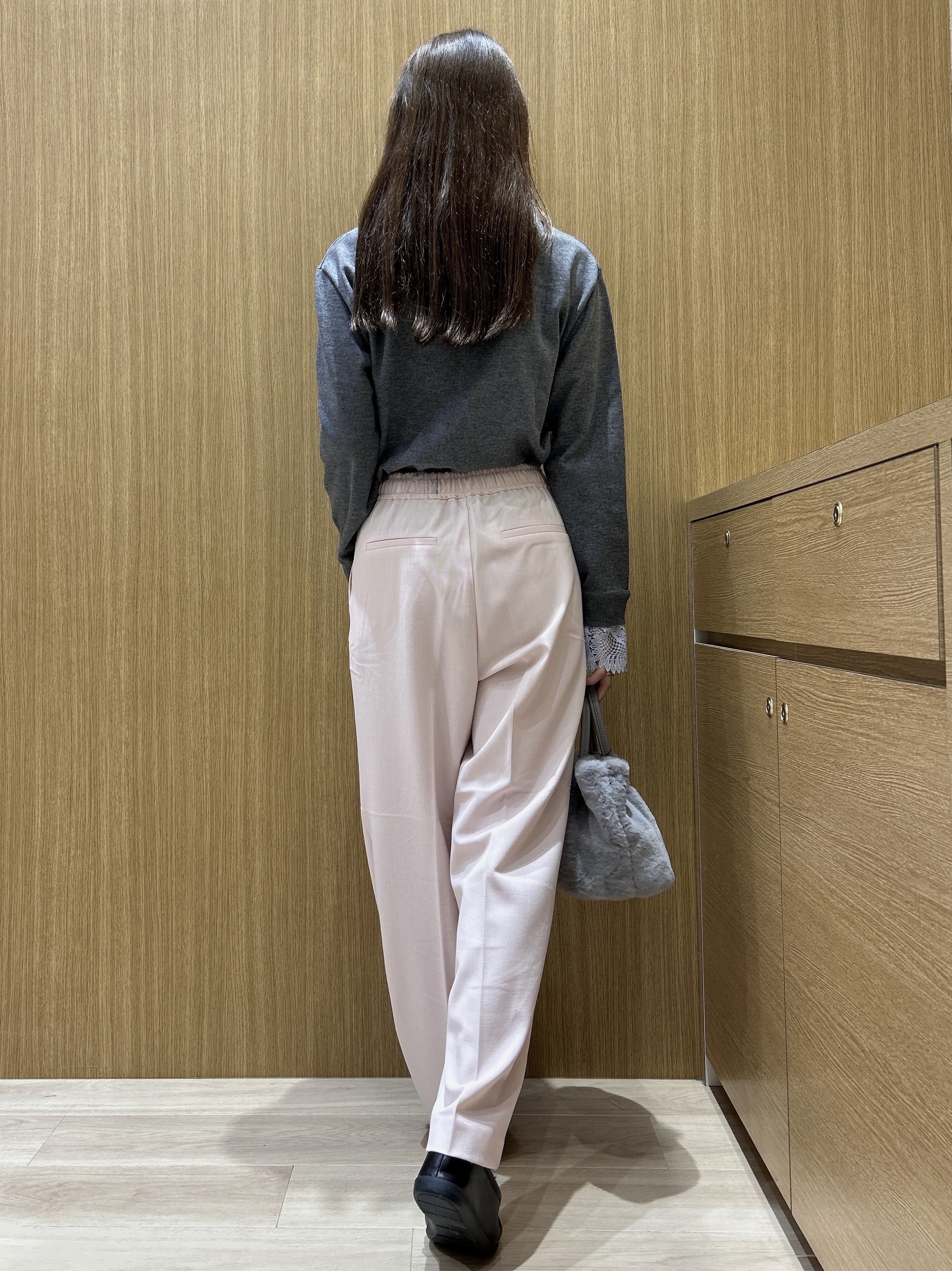 maiさんの「OPAQUE.CLIP｜袖口レースドッキングニット【洗濯機OK】」を使ったコーディネート