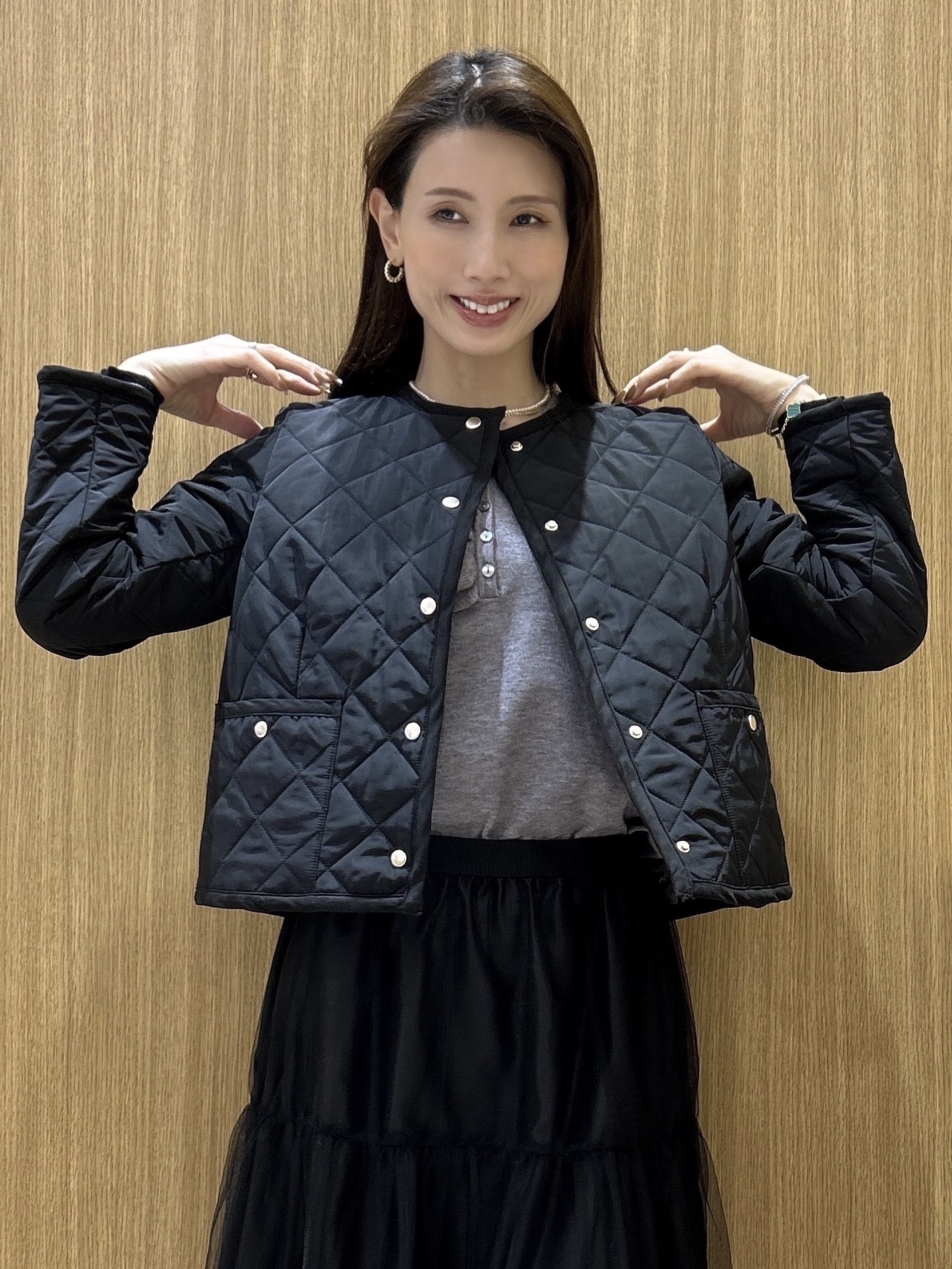 maiさんの「OPAQUE.CLIP｜ノーカラーキルティングジャケット【撥水／洗濯機OK】」を使ったコーディネート
