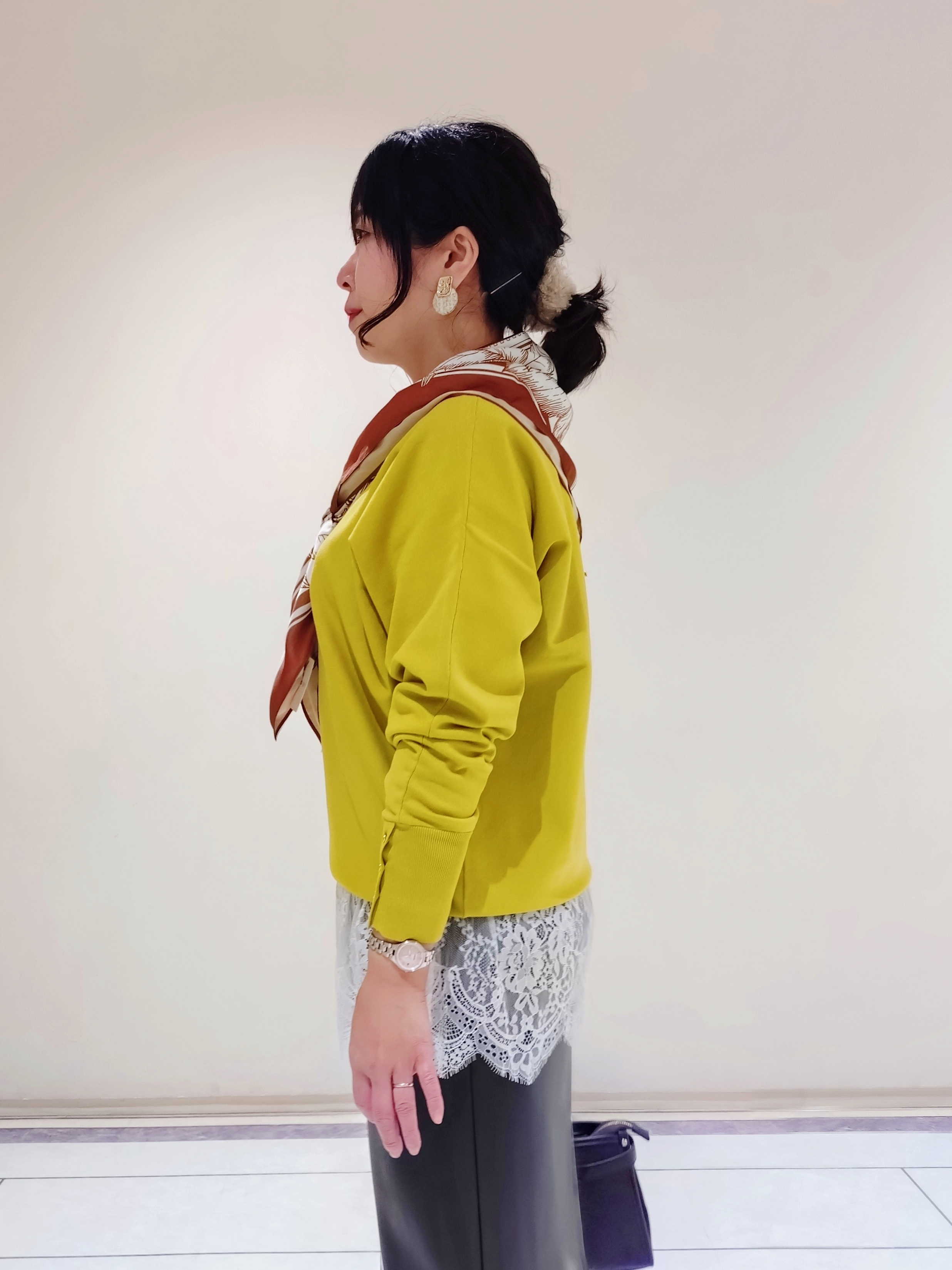 TOMOMIさんの「INDIVI｜【収納力◎／トレンド】スクエアトートバッグ」を使ったコーディネート