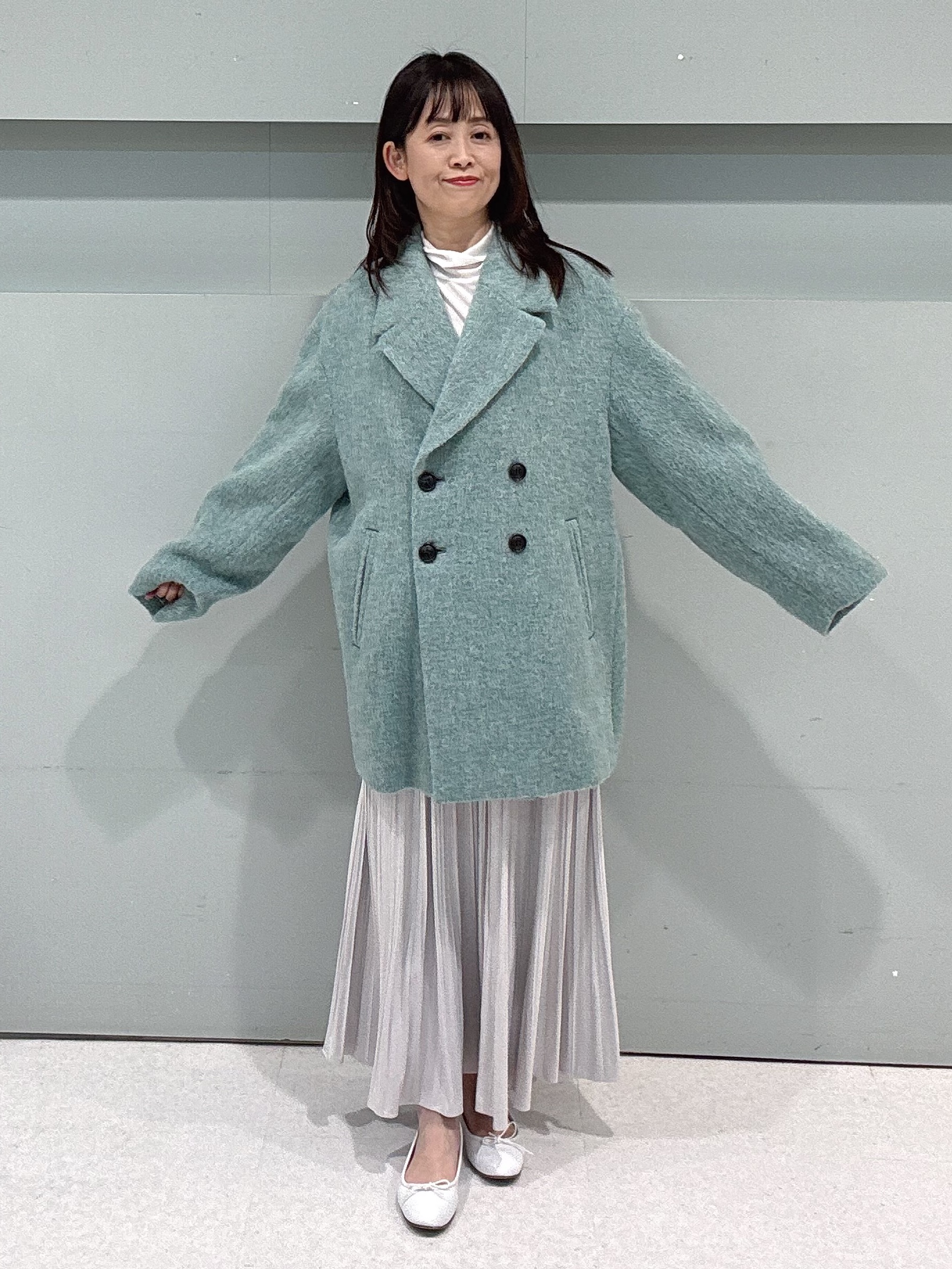 makiさんの「UNTITLED｜シャギーダブルコート」を使ったコーディネート