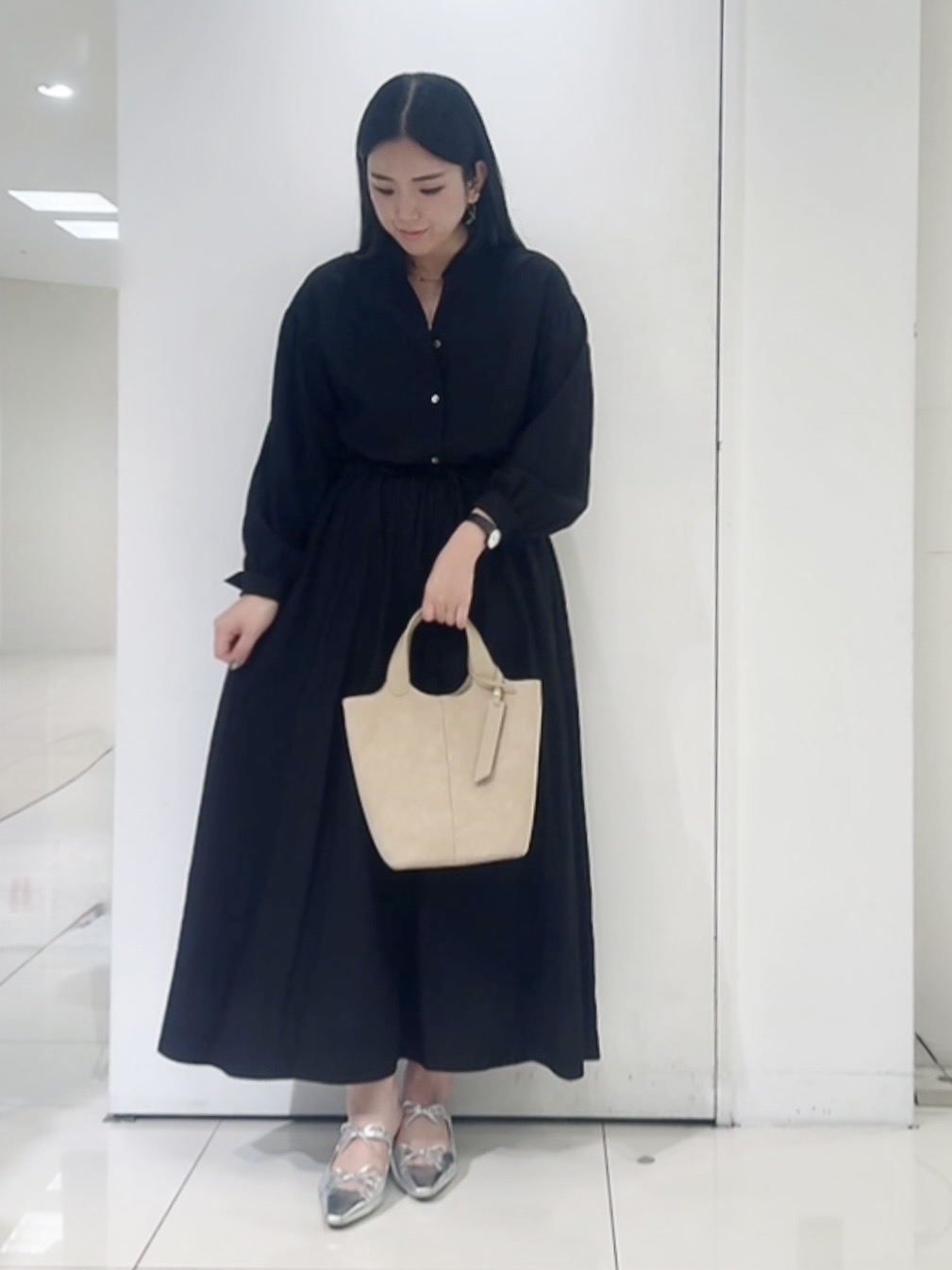 なかじさんの「UNTITLED｜ドレープワンピース」を使ったコーディネート