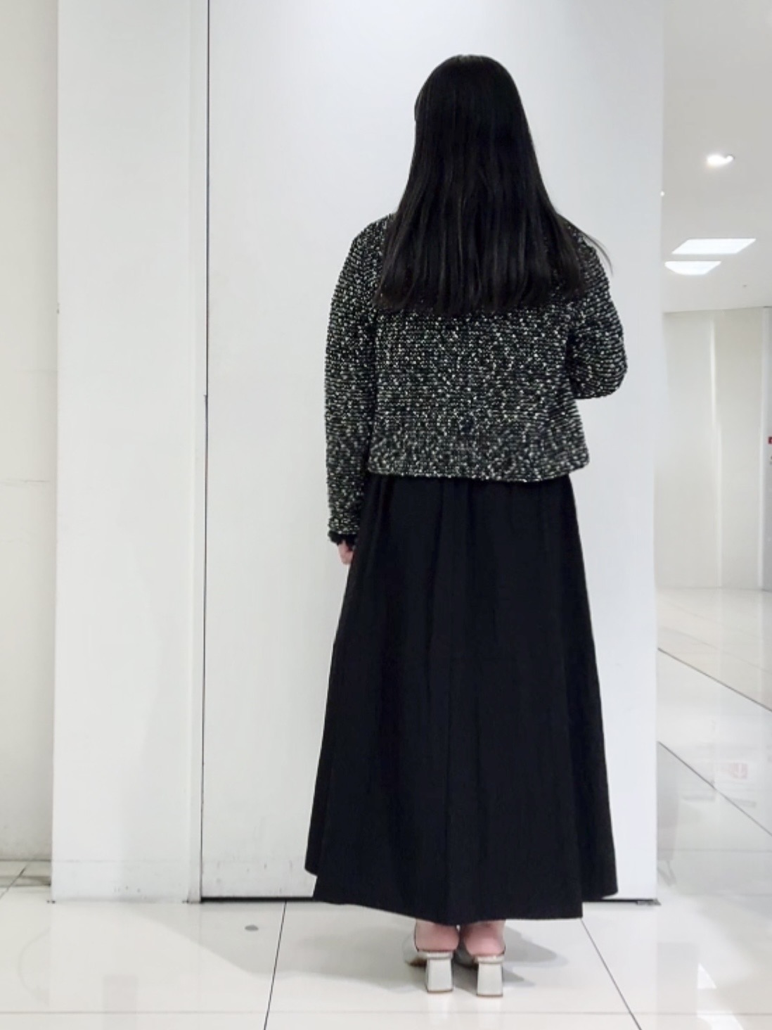 なかじさんの「UNTITLED｜【旬素材】ヌバックミニトート」を使ったコーディネート