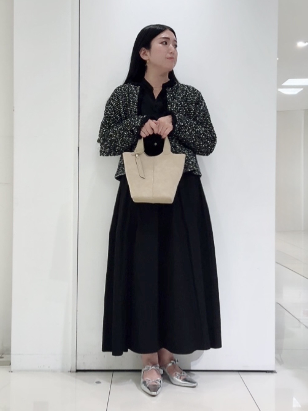 なかじさんの「UNTITLED｜【旬素材】ヌバックミニトート」を使ったコーディネート
