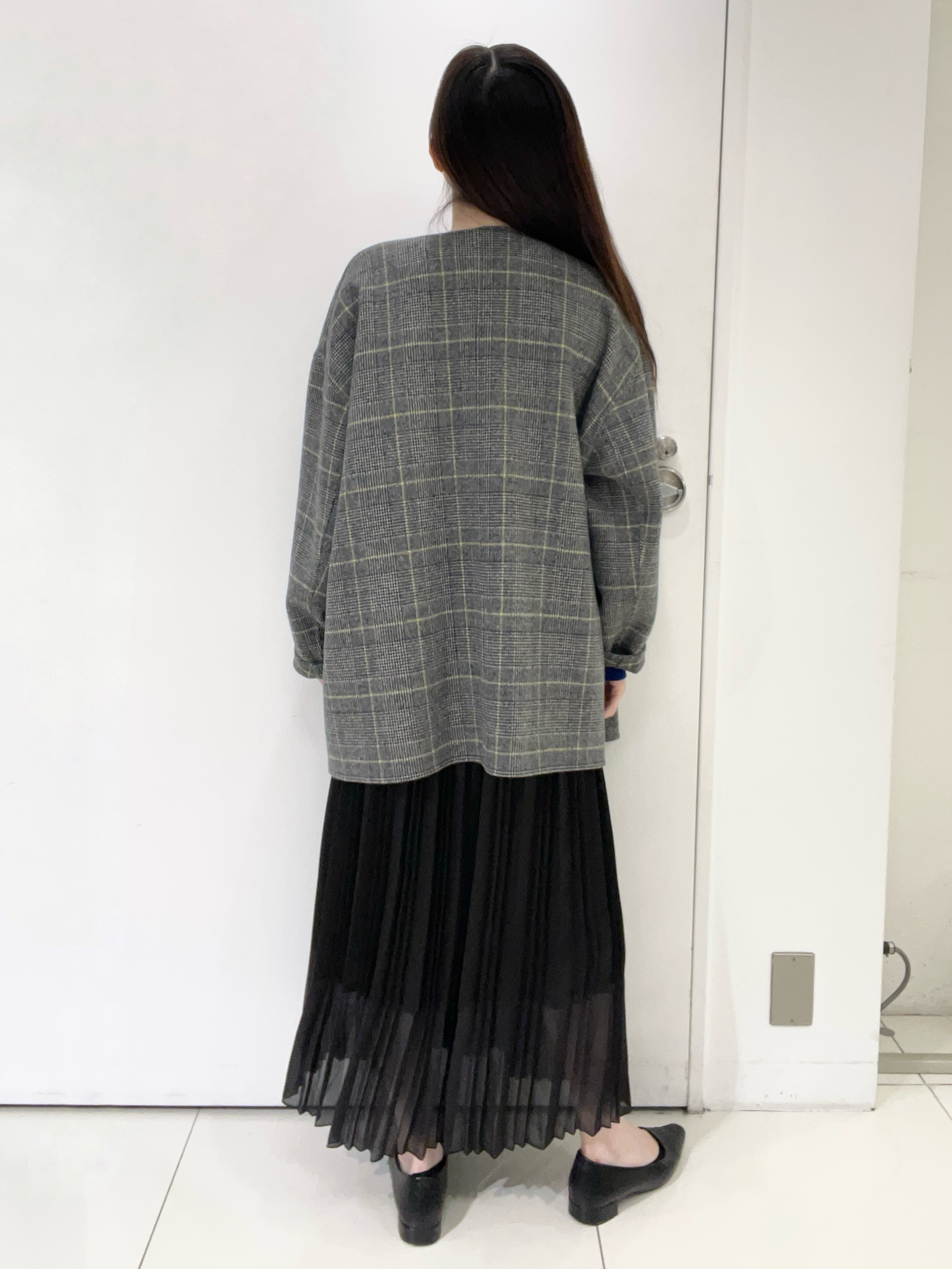 moeさんの「UNTITLED｜【ゆったり/軽い】マフラー付きリバーコート」を使ったコーディネート