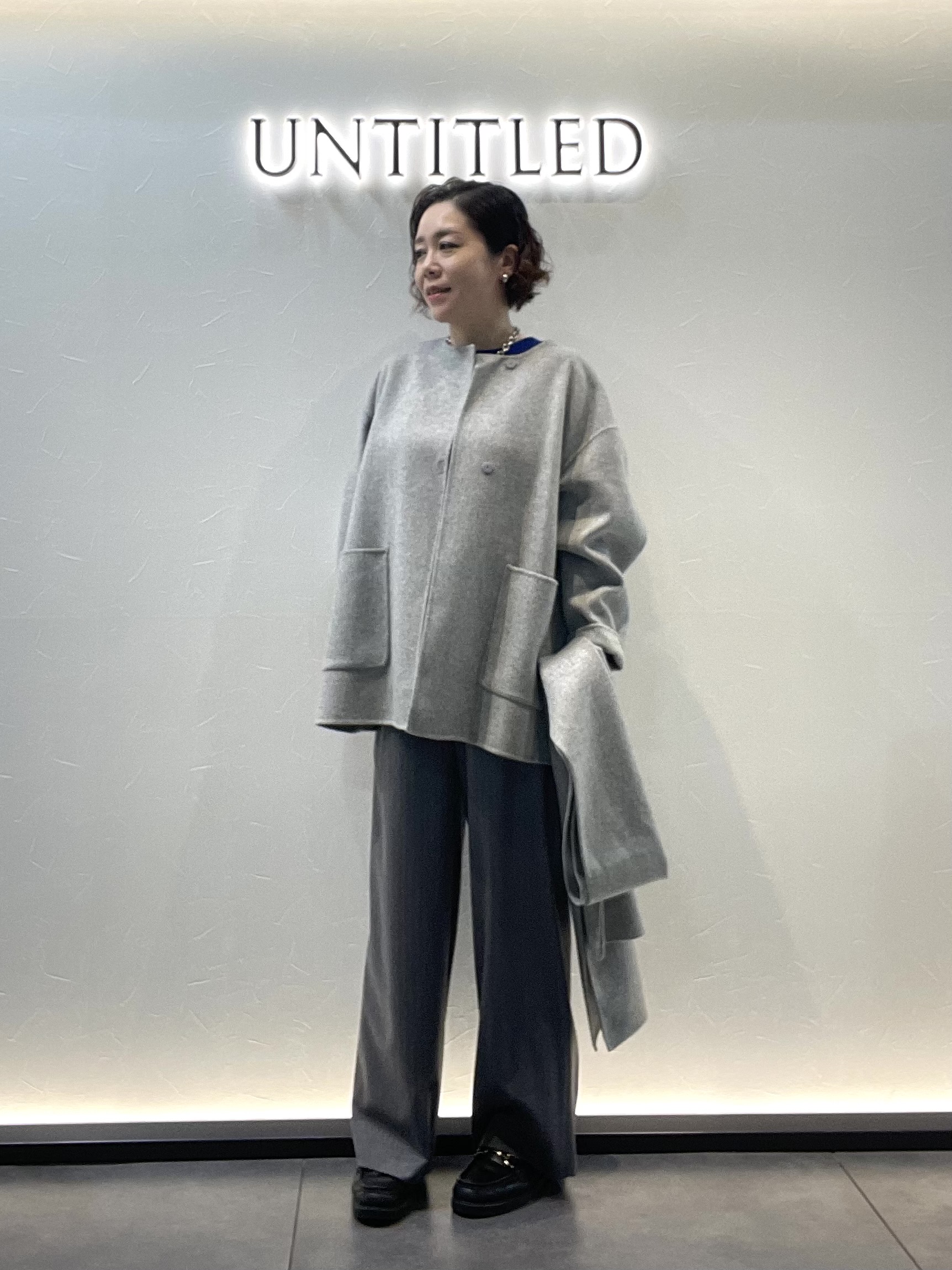 Wachiさんの「UNTITLED｜【ゆったり/軽い】マフラー付きリバーコート」を使ったコーディネート