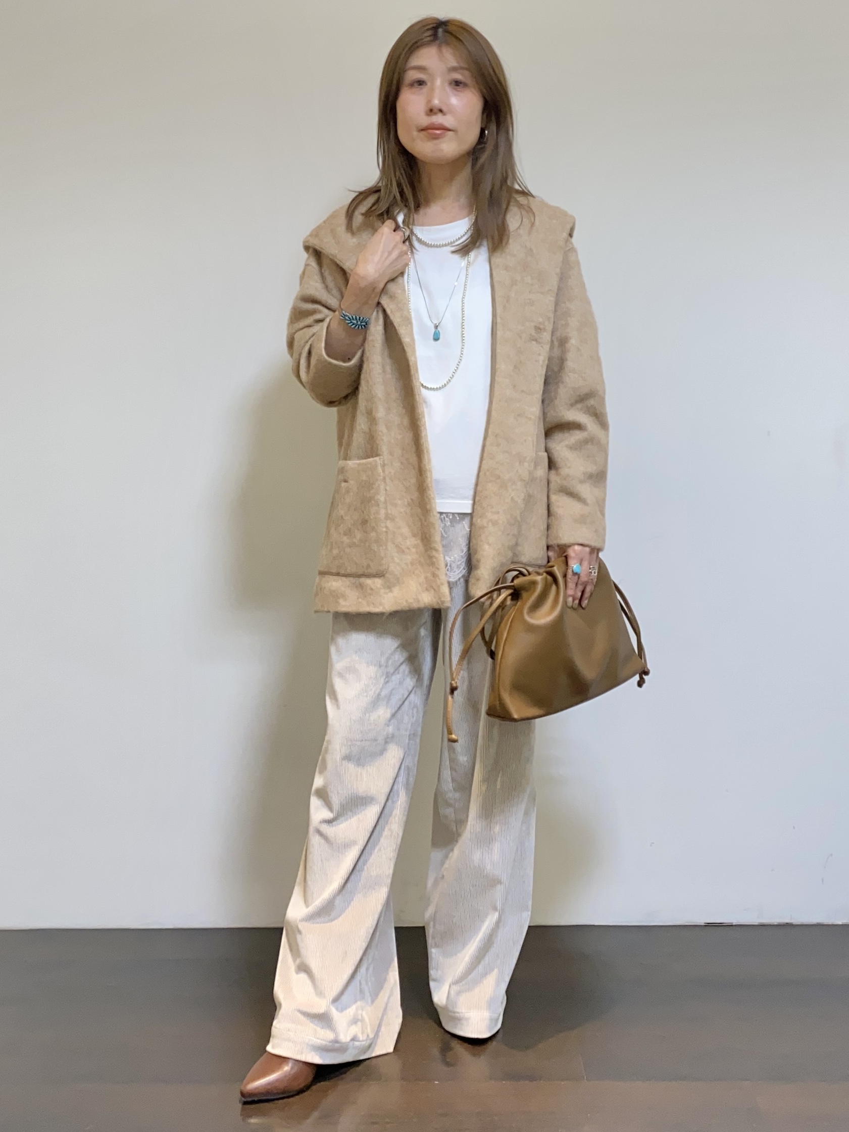 tomoさんの「UNTITLED｜【軽アウター/秋羽織り】シャギーフーディ―カーディガン」を使ったコーディネート
