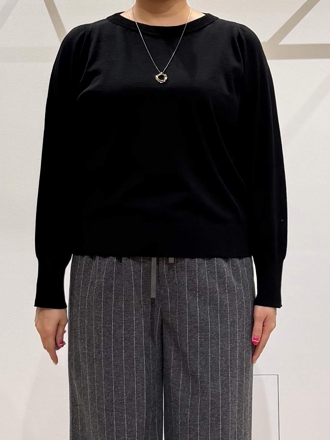 TOMOMIさんの「UNTITLED｜【アンサンブル可/秋羽織り/通勤】シルクウールカシミヤカーディガン」を使ったコーディネート
