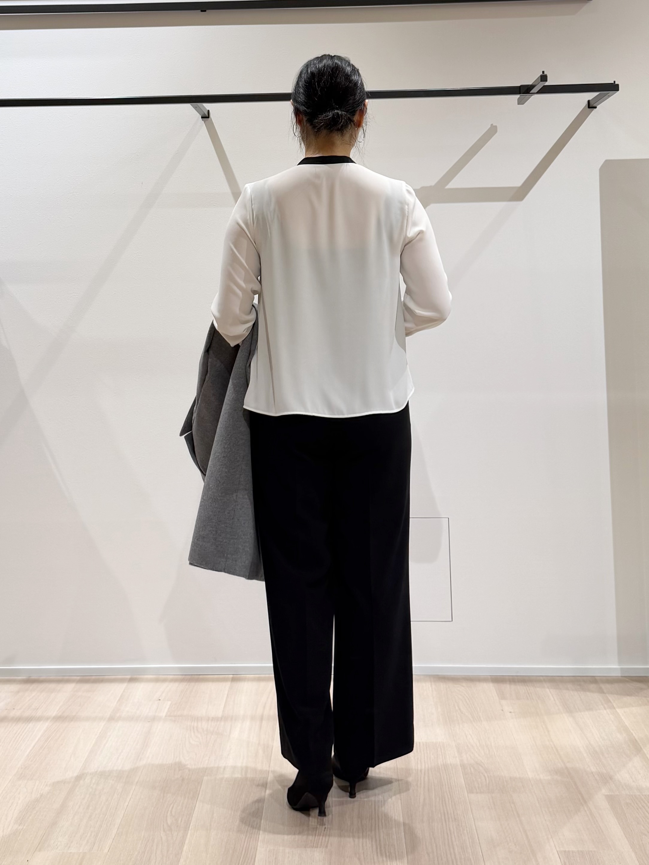 TOMOMIさんの「UNTITLED｜ウールカシミヤテーラーコート」を使ったコーディネート