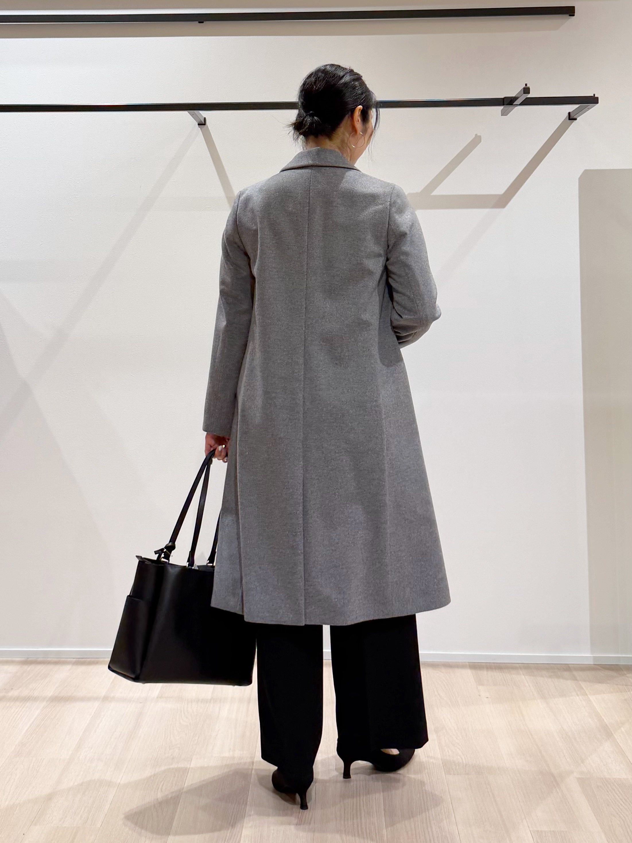 TOMOMIさんの「UNTITLED｜ウールカシミヤテーラーコート」を使ったコーディネート