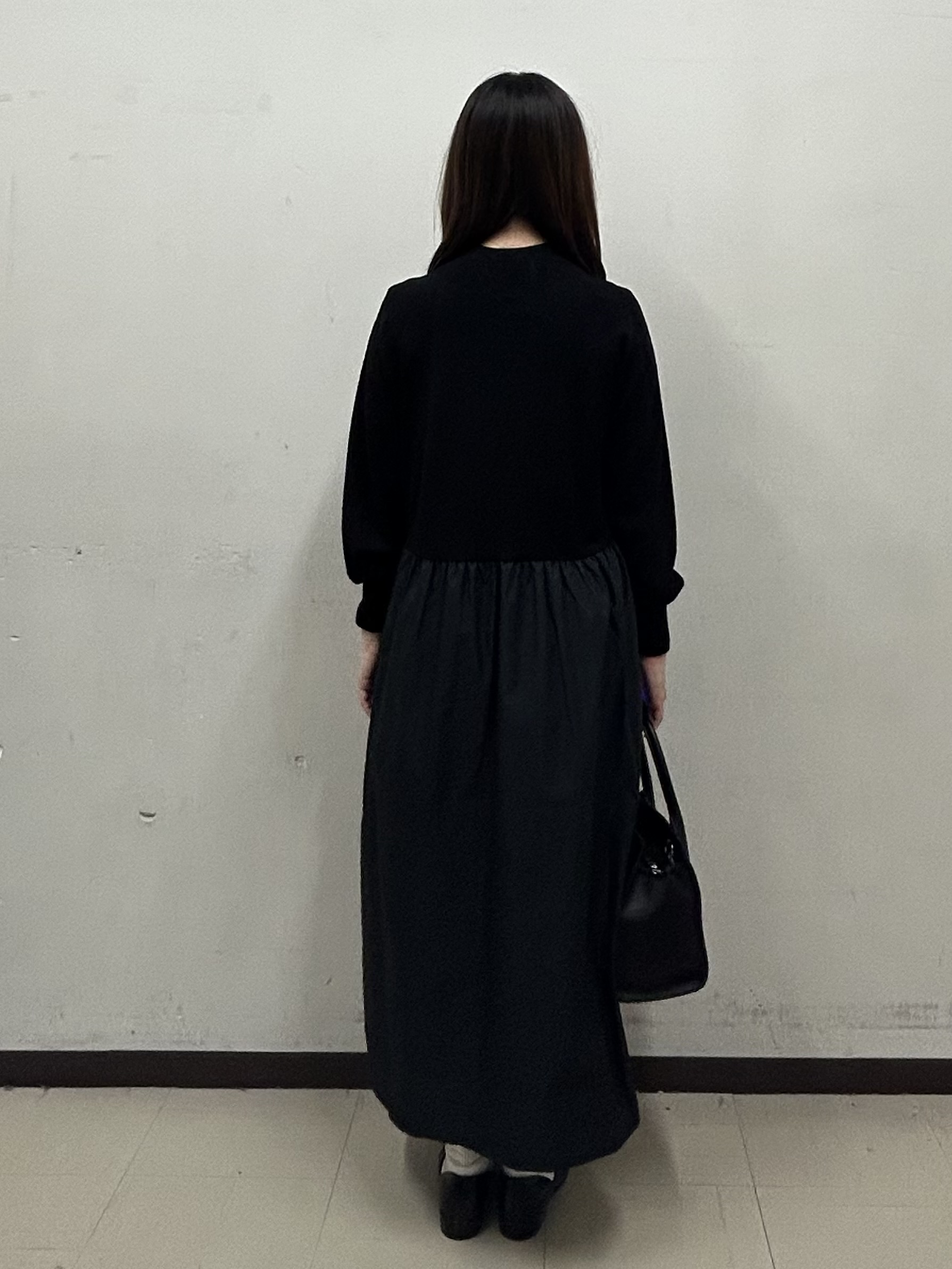 noeさんの「INDIVI｜【1枚でコーデ完成！／体型カバー】布帛コンビウール混ニットワンピース」を使ったコーディネート