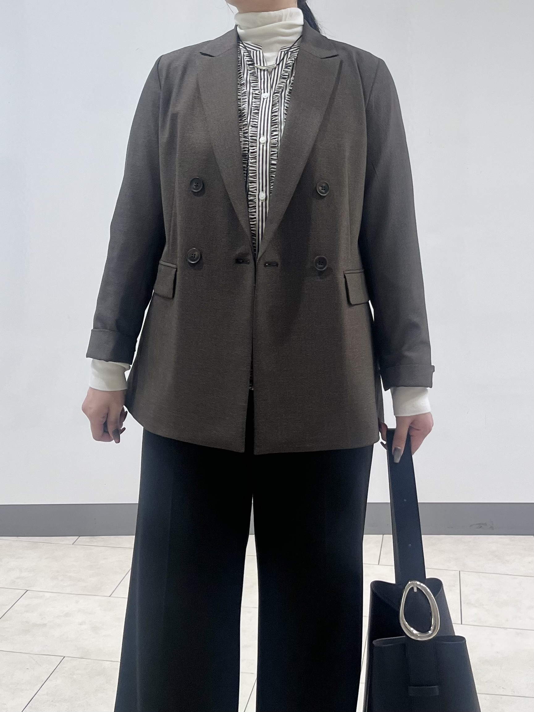 hasuさんの「INDIVI｜【洗濯機OK／ストレッチ◎】秋はじめのダブルジャケット」を使ったコーディネート