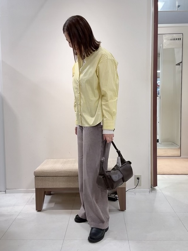 YUIさんの「UNTITLED｜【6色展開/コットン100】カラーベーシックシャツ」を使ったコーディネート