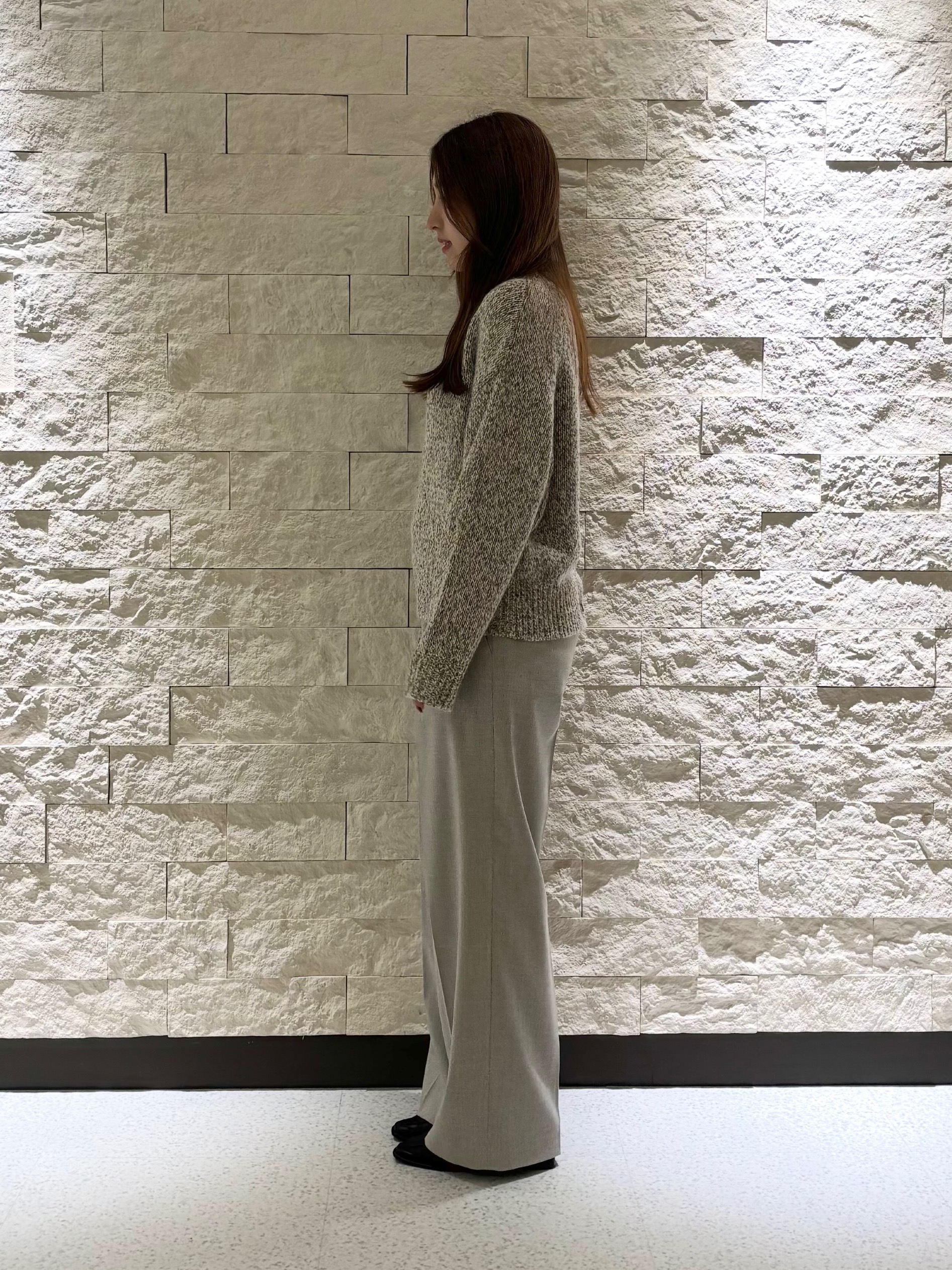 rimaさんの「UNTITLED｜前後2WAYミックスツィードニット」を使ったコーディネート