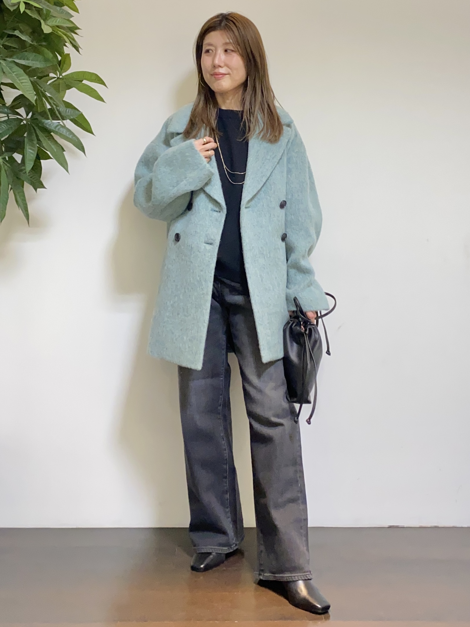 tomoさんの「UNTITLED｜シャギーダブルコート」を使ったコーディネート