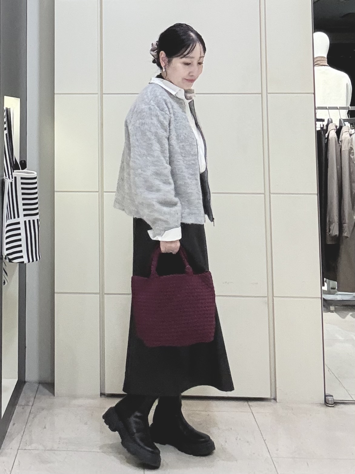 mori.さんの「UNTITLED｜【軽アウター/秋羽織り】シャギージップカーデ」を使ったコーディネート